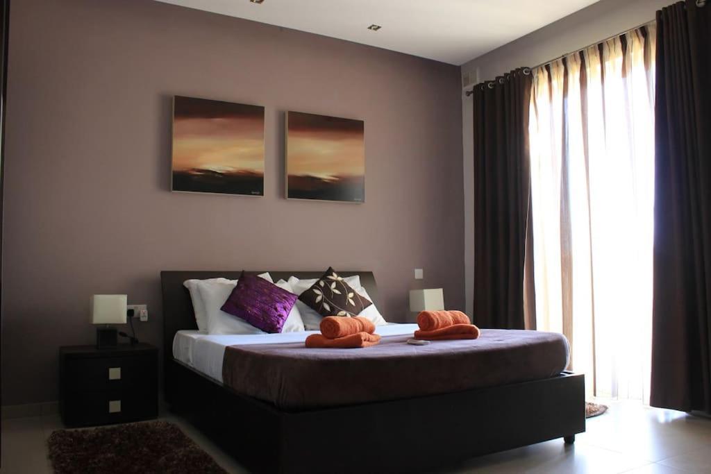 Sunny 2 Bedroom, 2 Bathrooms, Seaside Apt. Sliema Eksteriør billede