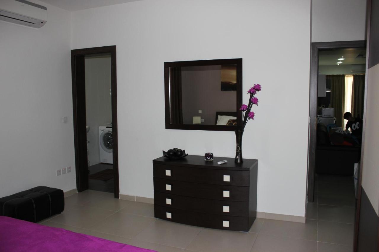 Sunny 2 Bedroom, 2 Bathrooms, Seaside Apt. Sliema Eksteriør billede