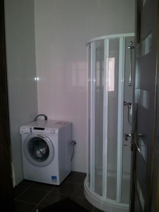 Sunny 2 Bedroom, 2 Bathrooms, Seaside Apt. Sliema Eksteriør billede