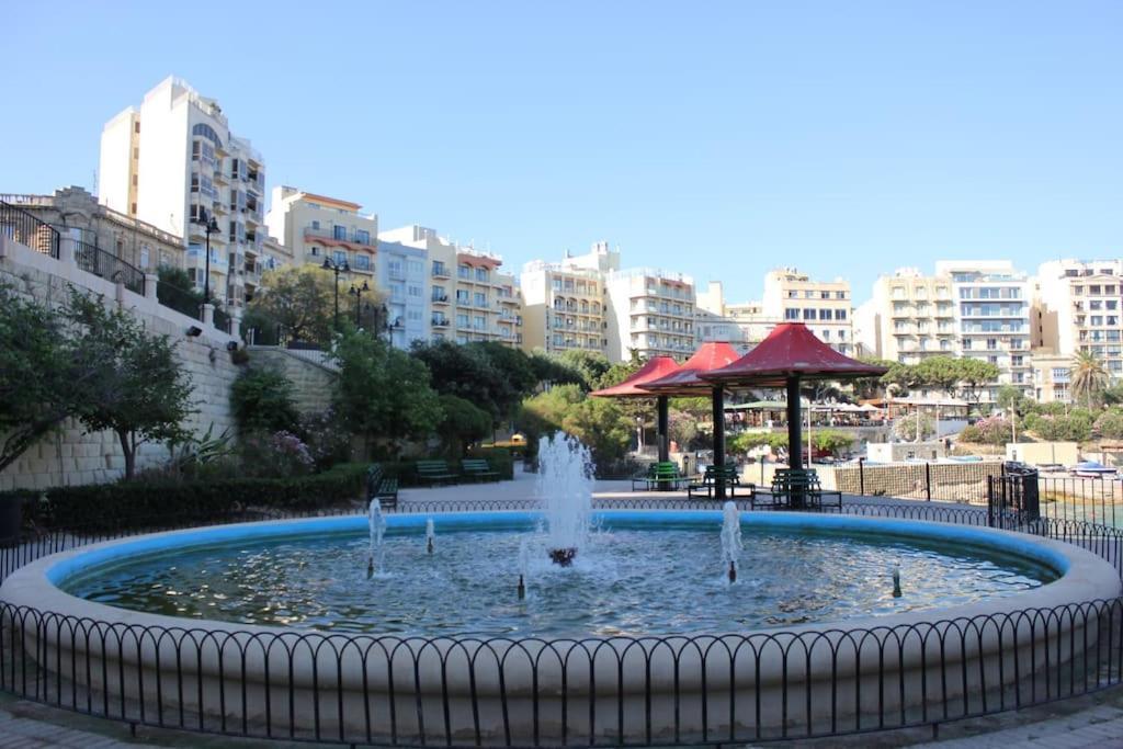Sunny 2 Bedroom, 2 Bathrooms, Seaside Apt. Sliema Eksteriør billede